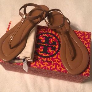 Authentic Tory Burch Vickie flat thong-patent